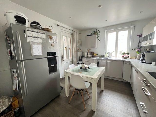 Maison - 85 m² - 5 pièces