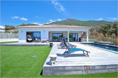 Villa - 172 m² - 5 pièces