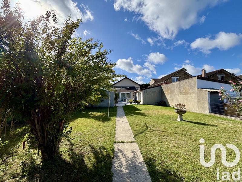 Maison - 104 m² - 6 pièces