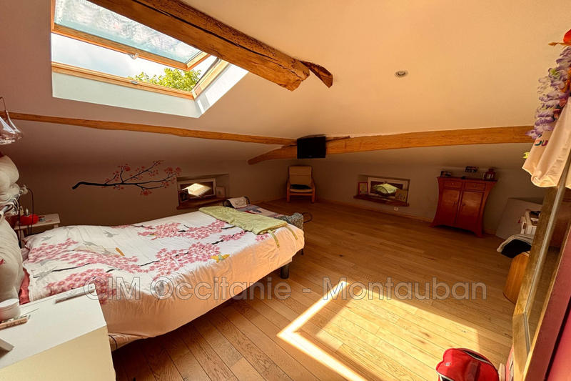 Maison - 220 m² - 7 pièces