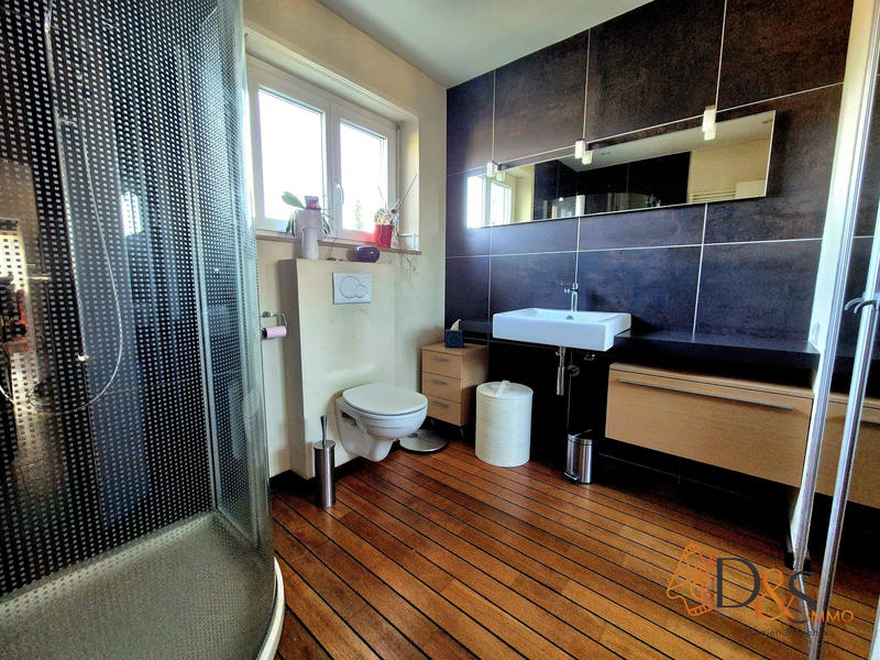 Maison - 177 m² - 7 pièces