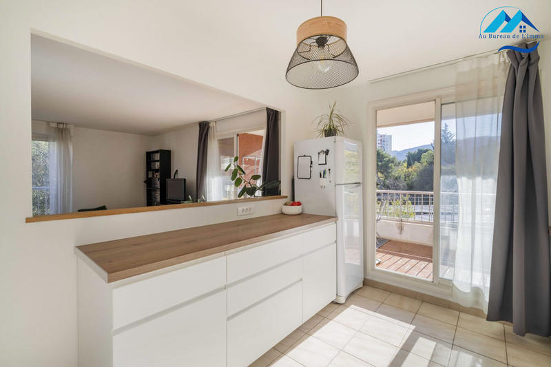 Appartement - 86 m² - 4 pièces