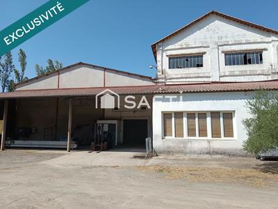 Local commercial - 1 099 m² - 10 pièces