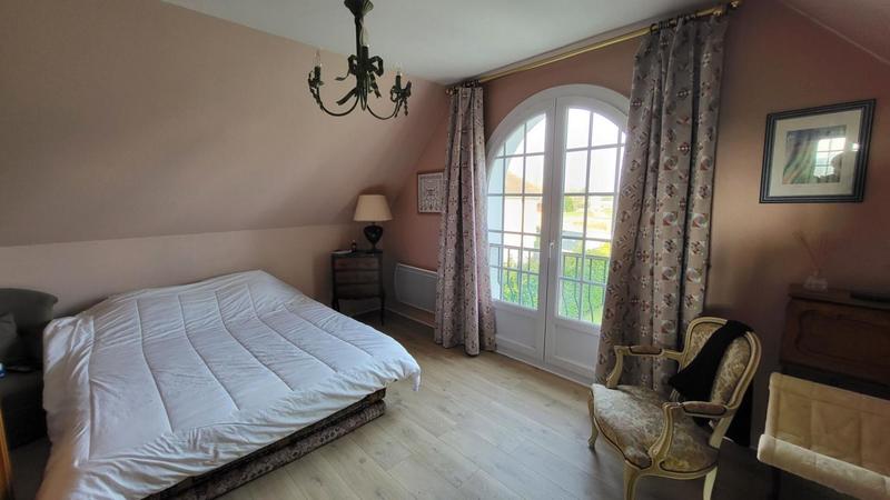 Maison - 192 m² - 7 pièces