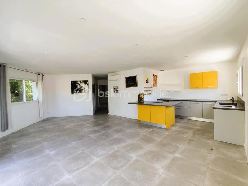 Maison - 76 m² - 5 pièces