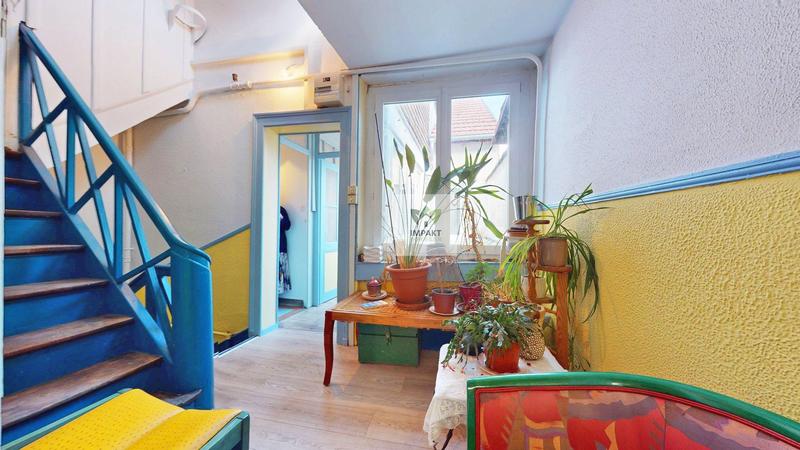 Maison - 174 m² - 9 pièces