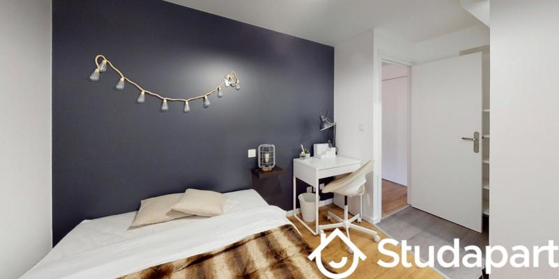 Chambre - 11 m² - 1 pièce