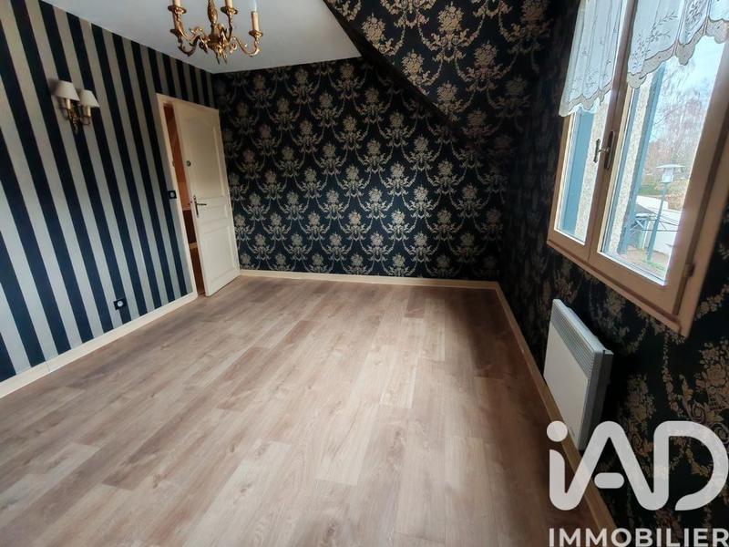 Maison - 300 m² - 12 pièces