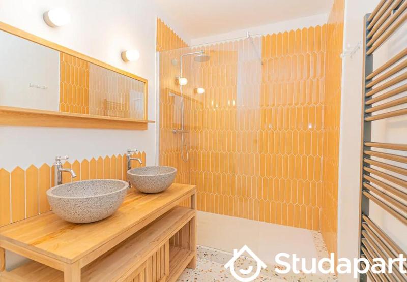 Chambre - 12 m² - 1 pièce