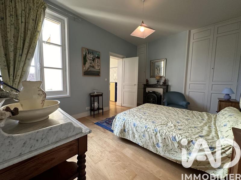 Maison - 295 m² - 13 pièces