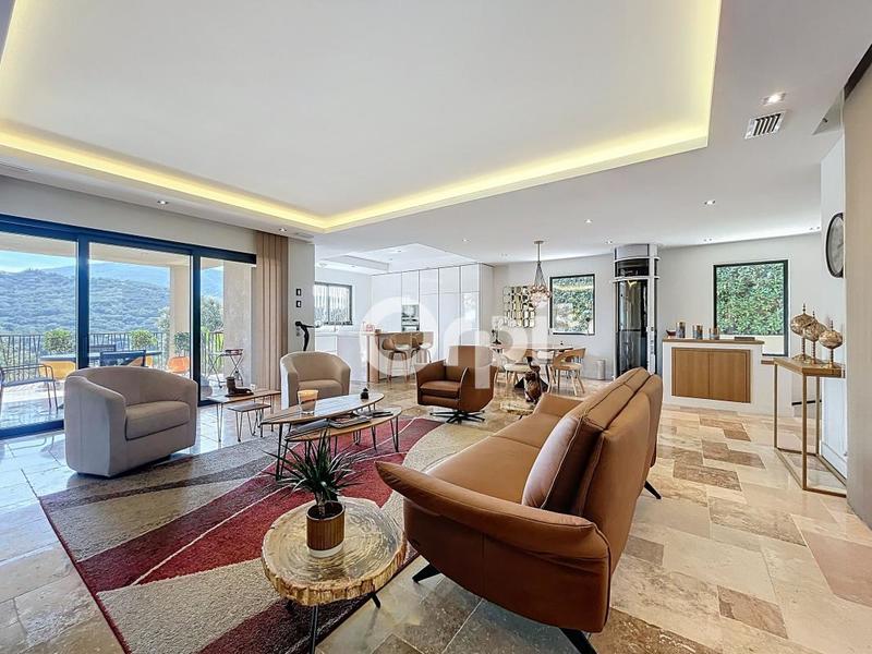 Villa - 160 m² - 4 pièces