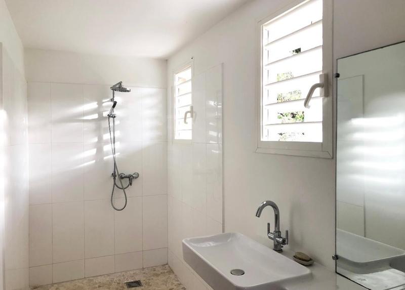 Maison - 221 m² - 7 pièces