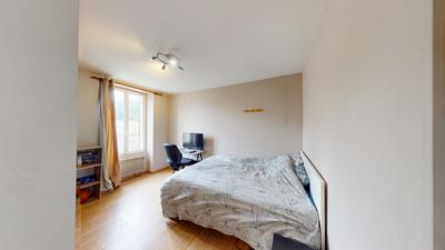 Maison - 214 m² - 7 pièces