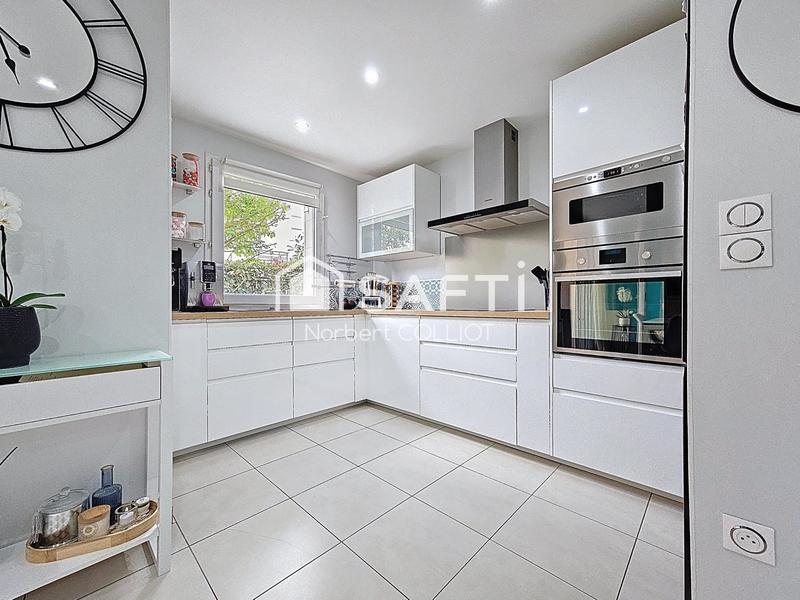 Appartement - 82 m² - 4 pièces