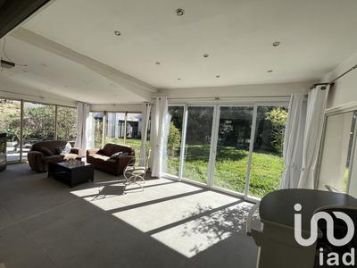 Maison - 205 m² - 8 pièces