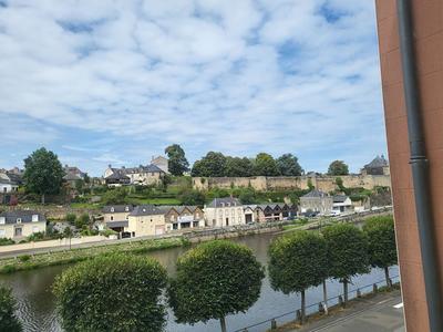 Appartement - 85 m² - 4 pièces