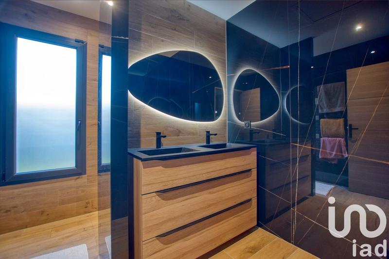 Maison de maîtres - 180 m² - 7 pièces