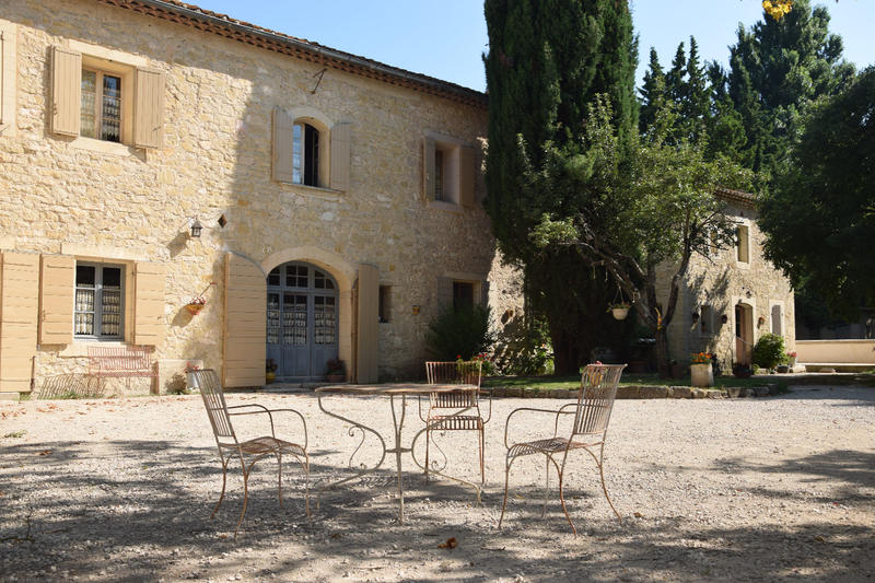 Mas - 480 m² - 11 pièces