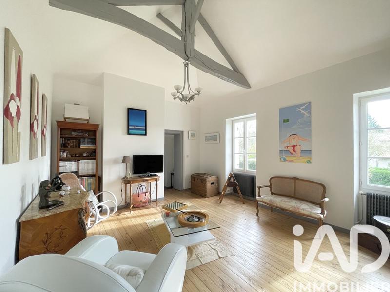 Maison - 230 m² - 9 pièces