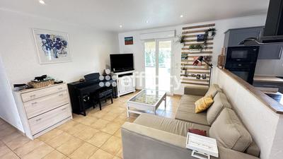 Maison - 141 m² - 5 pièces