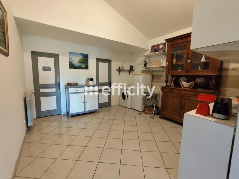 Maison - 187 m² - 8 pièces