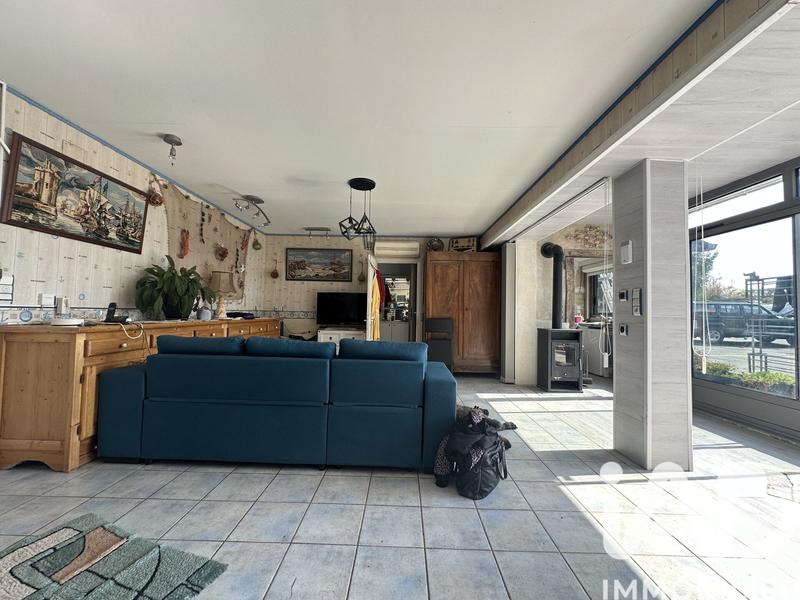 Maison - 182 m² - 3 pièces