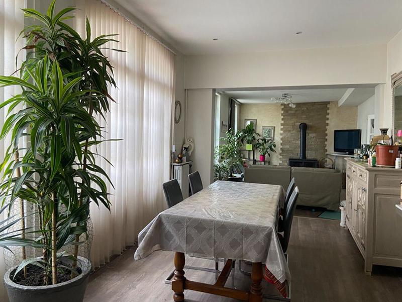 Immeuble - 162 m² - 8 pièces