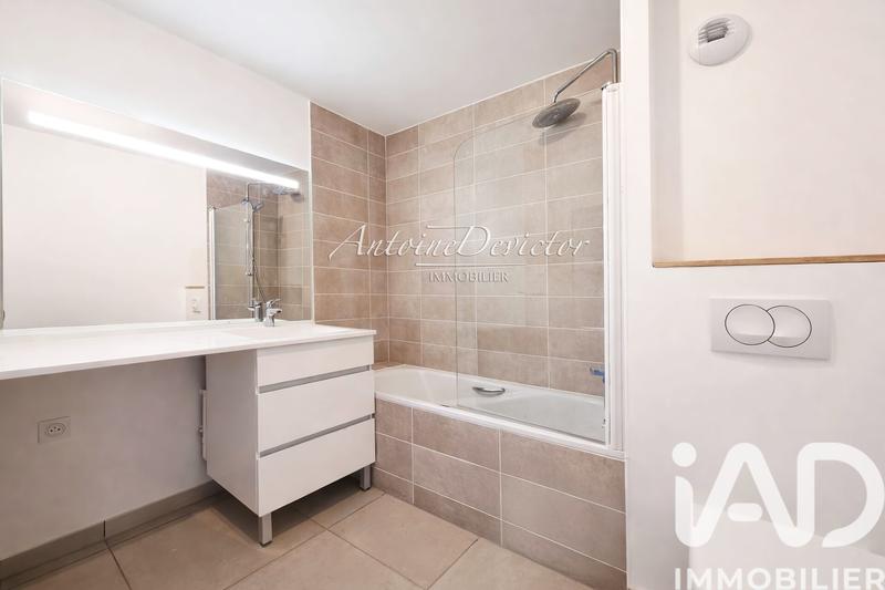 Appartement - 100 m² - 4 pièces