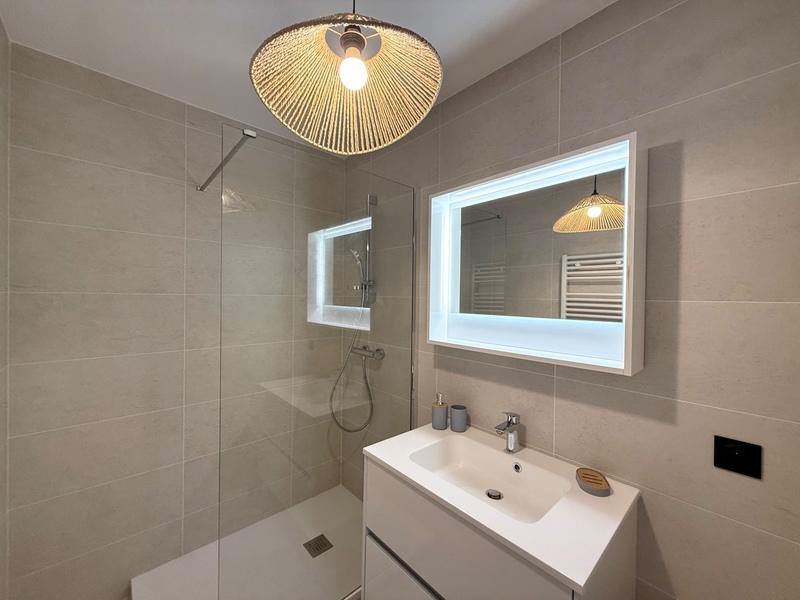 Appartement - 90 m² - 4 pièces