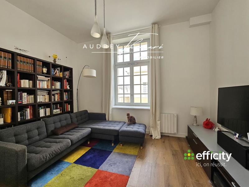 Appartement - 175 m² - 6 pièces