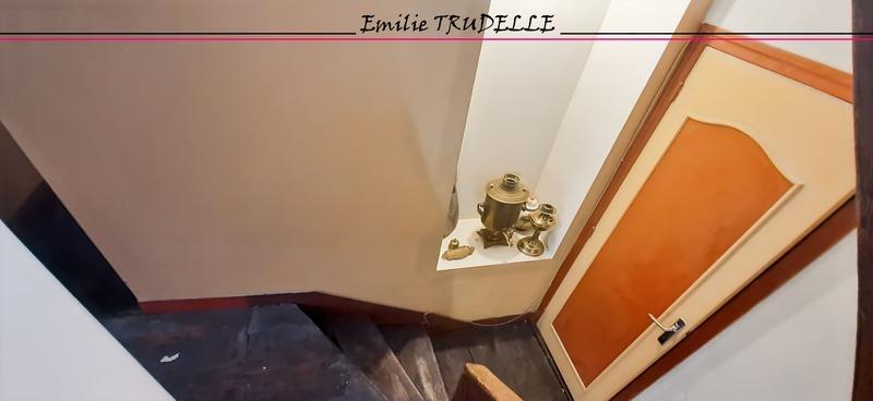 Appartement ancien - 222 m² - 8 pièces