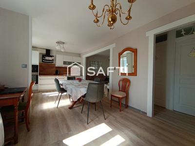 Maison - 137 m² - 5 pièces