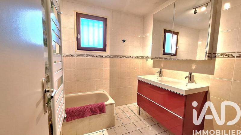 Maison - 101 m² - 5 pièces