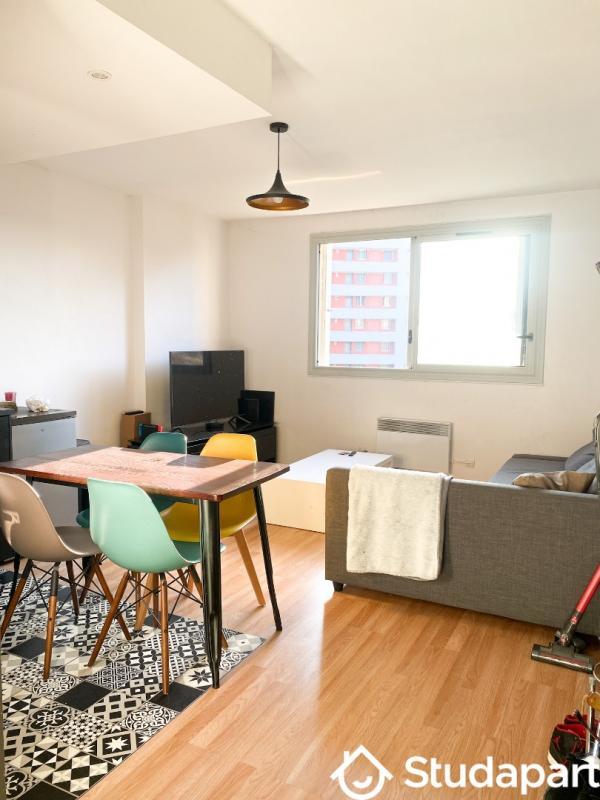 Chambre - 15 m² - 1 pièce