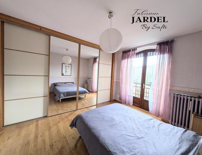 Maison - 127 m² - 6 pièces