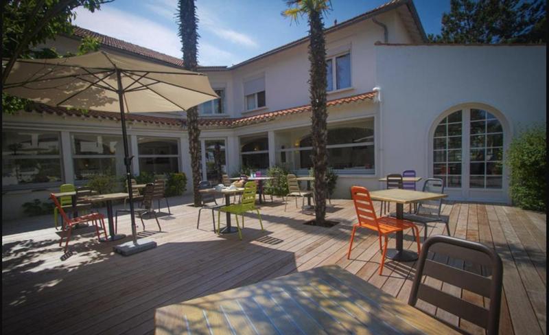 Local d'activités - 1 140 m²