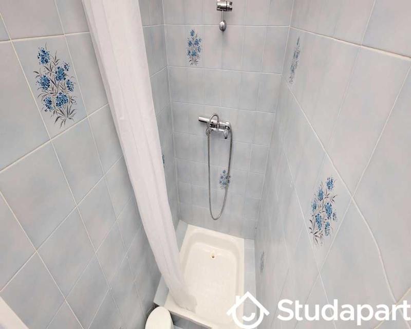 Chambre - 50 m² - 1 pièce