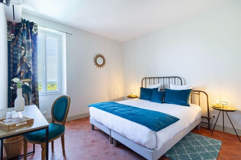 Maison - 455 m² - 12 pièces