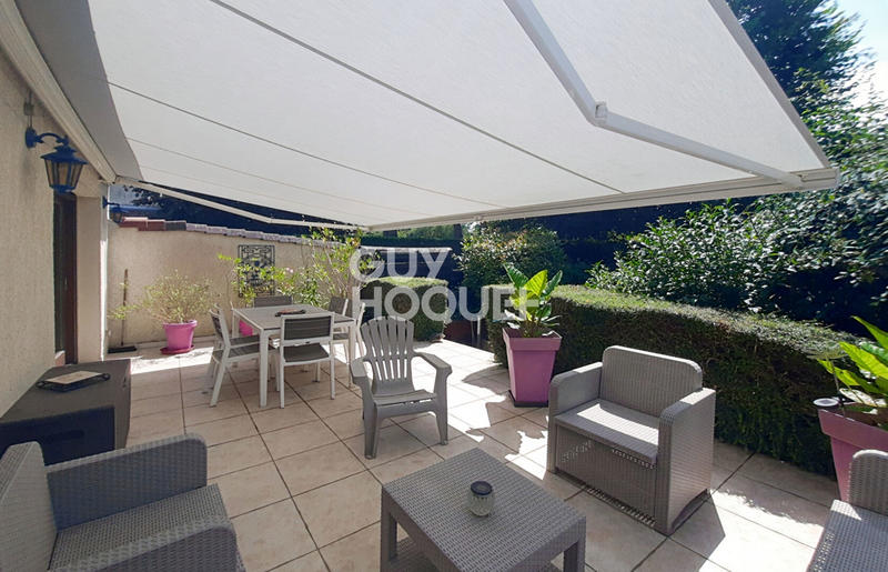 Maison - 180 m² - 7 pièces