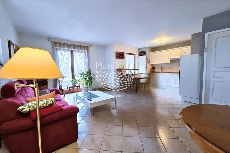 Appartement - 97 m² - 4 pièces