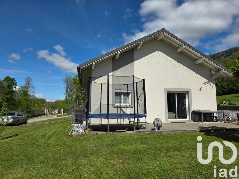 Maison - 108 m² - 6 pièces