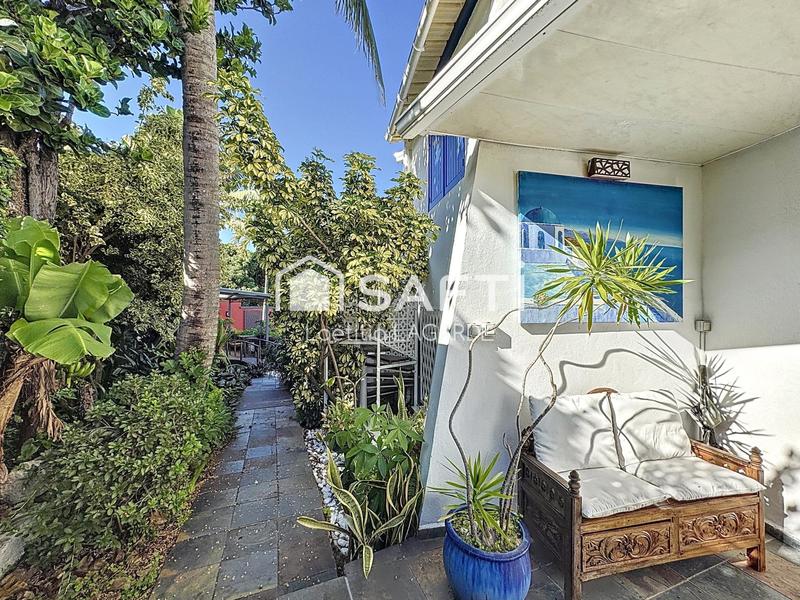 Villa - 250 m² - 5 pièces