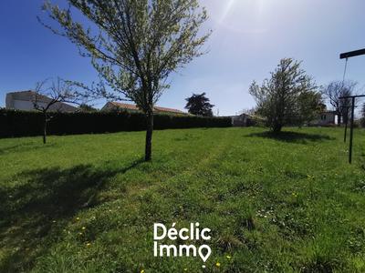 Terrain constructible - 2 067 m²