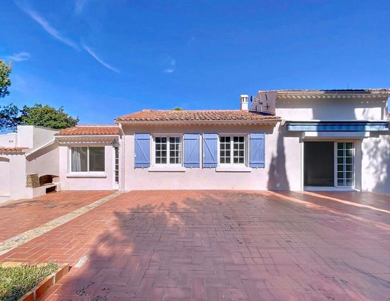 Villa - 137 m² - 4 pièces