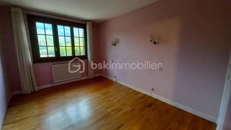 Maison - 135 m² - 6 pièces