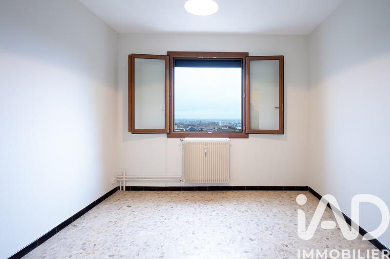 Appartement - 96 m² - 5 pièces
