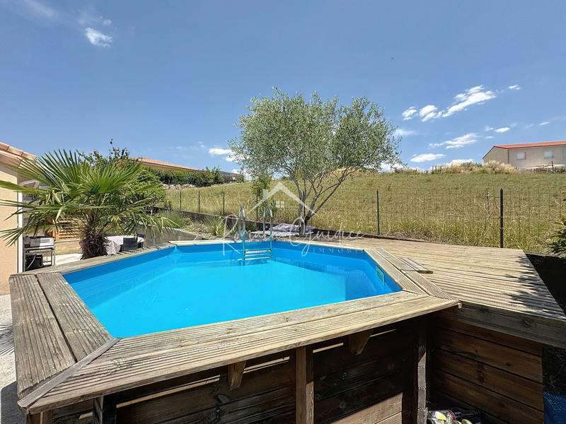 Maison - 137 m² - 7 pièces