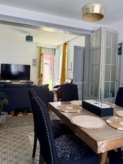 Maison - 97 m² - 4 pièces