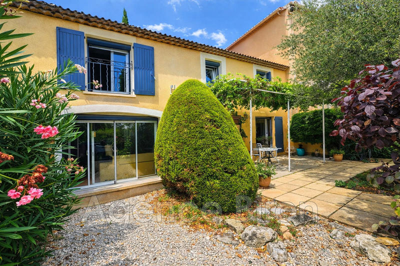 Maison - 161 m² - 6 pièces