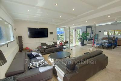 Maison - 110 m² - 3 pièces